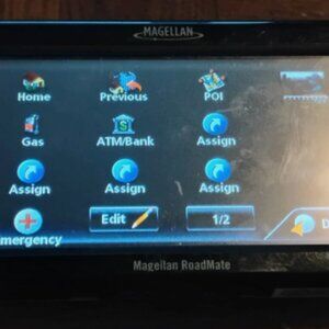 Magellan Roadmate 1470 Portable GPS Car Navigation System Bundle